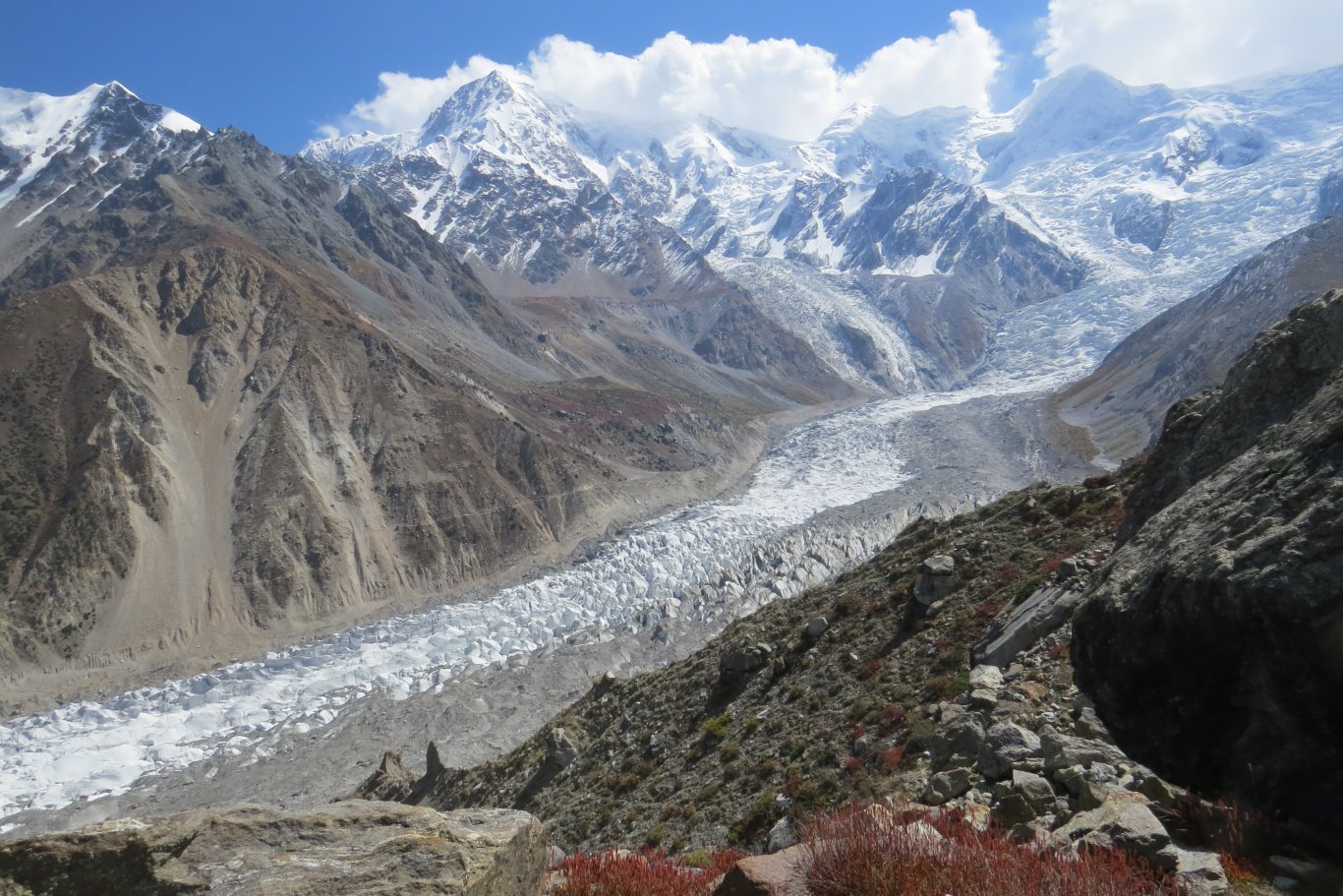 Endlich Erleichterung Fund In Pakistan Gletscher Gibt Leiche Frei Die Wahrheit Kam Ans Licht - qkiyh7q
