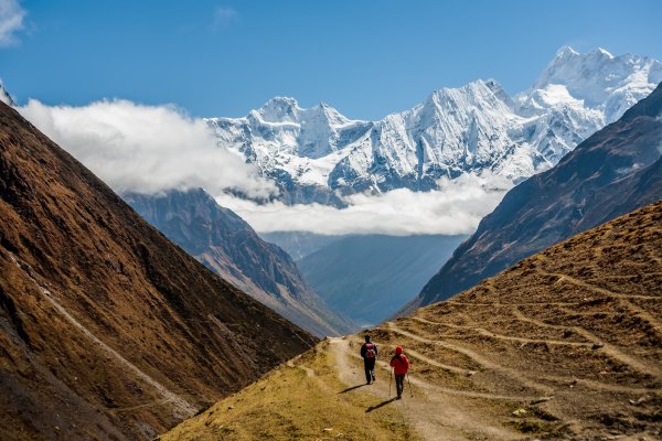 Nepal - Trekker auf der Manaslu-Runde; Foto: My Good Images/Shutterstock.com